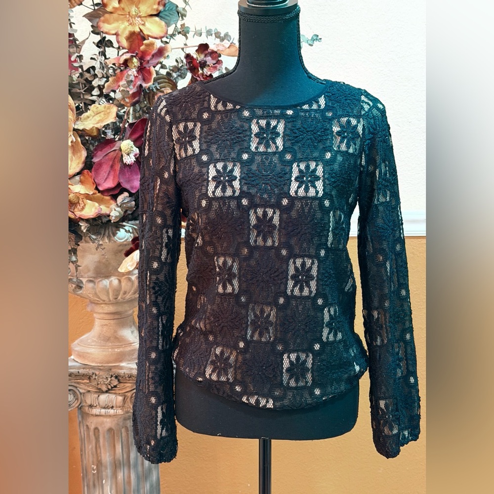 Max Studio Specialty Products Black Lace Long sleeves, Size XS